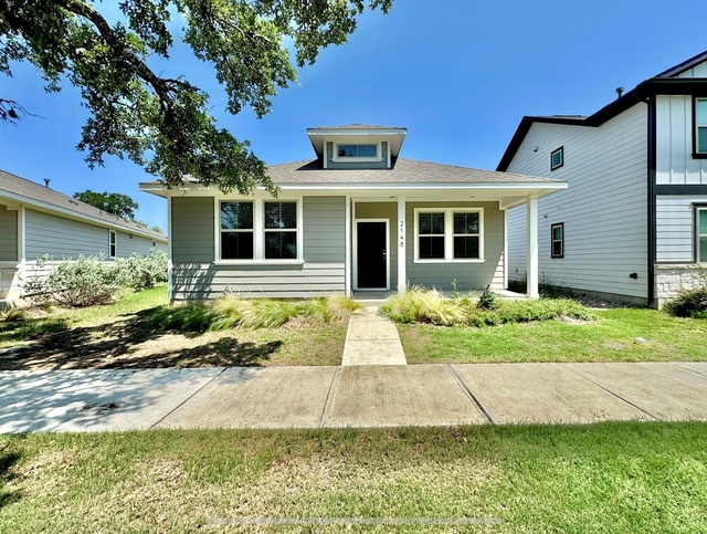 2148 Pecan Island Dr - Photo 1