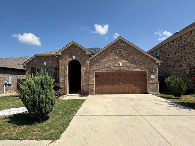 16602 Brogan Ln - Photo 1