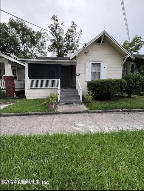 2798 Herschel Street - Photo 1