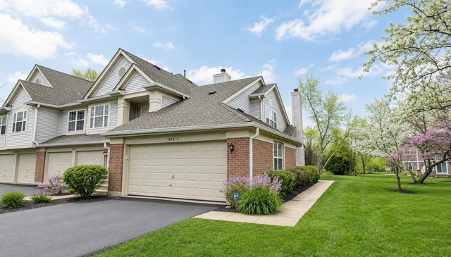 1628 Columbia Circle - Photo 1