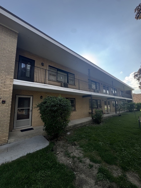 581 Burlington Avenue - Photo 1