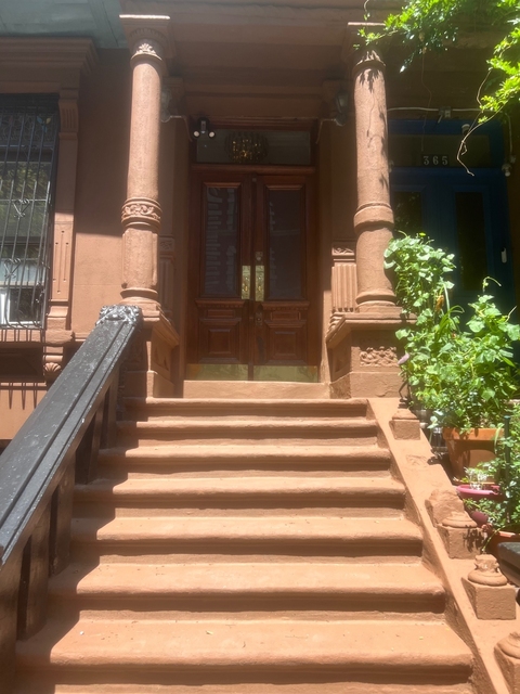 367 west 123 Street - Photo 1