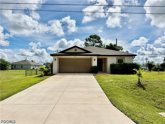 2115 Nw 24th Place - Photo 1