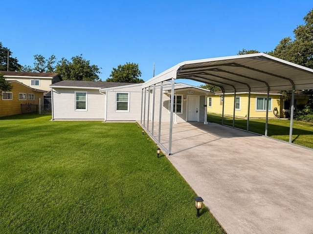 1004 S 2nd Street - Photo 1