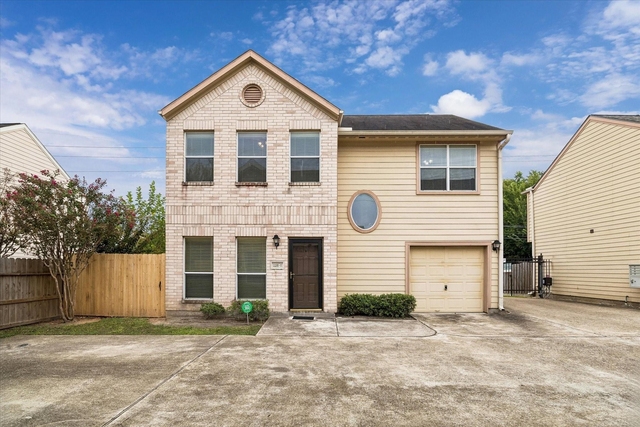 2201 Naomi Street - Photo 1
