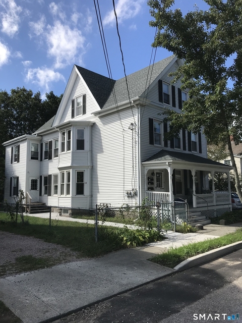8 Lincoln Avenue - Photo 1