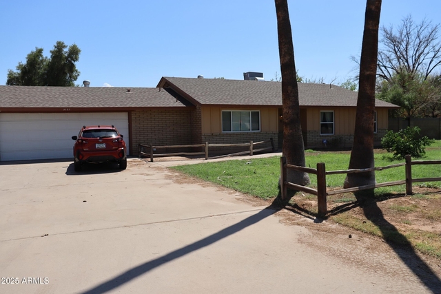 5121 W Mcneil Street - Photo 1