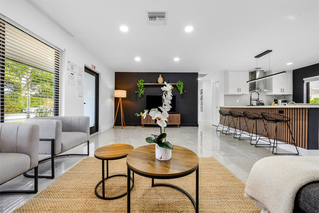 2925 Ne 1st Avenue - Photo 1
