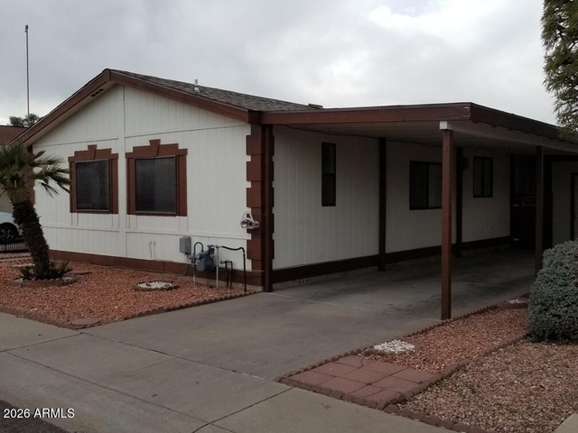 11275 N 99th Avenue - Photo 1