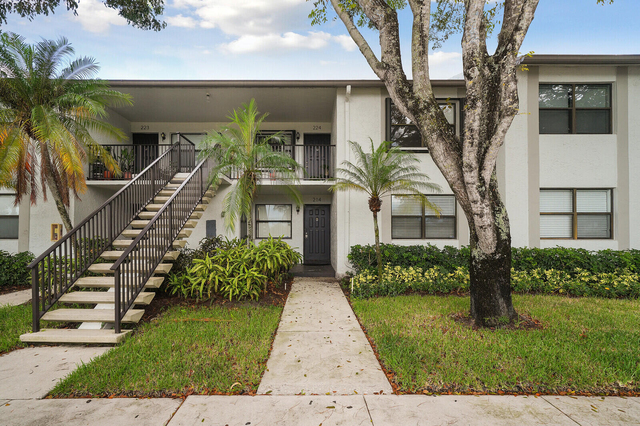 1284 S Military Trail - Photo 1
