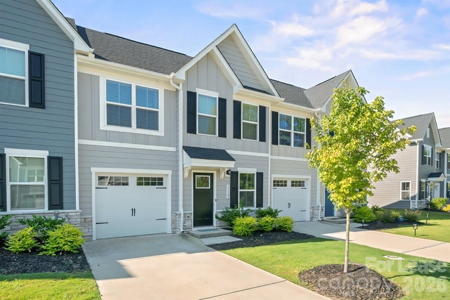 111 Skylar View Way - Photo 1