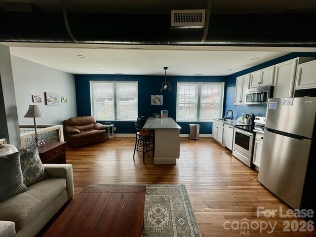 819 Harper Avenue - Photo 1