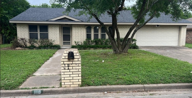 1118 Pawnee Street - Photo 1