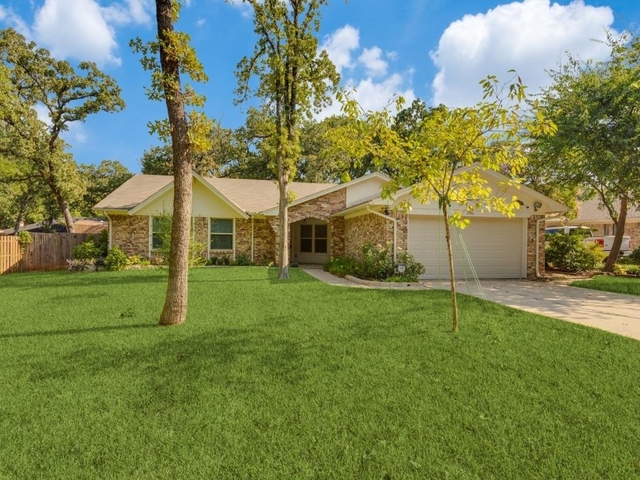 2946 Canyon Drive - Photo 1