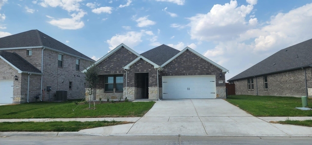 2320 Volans Drive - Photo 1