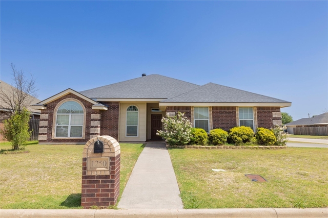 1250 Tulane Drive - Photo 1