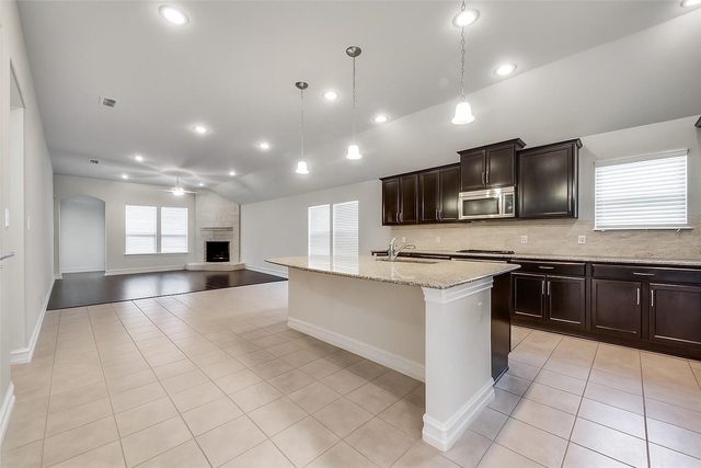 601 Elm Creek Drive - Photo 1
