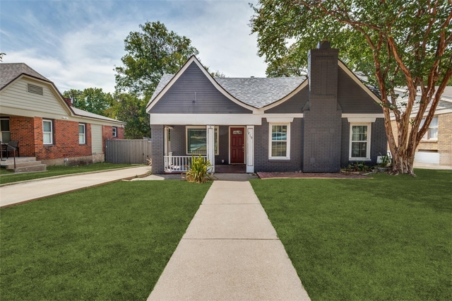 219 S Briscoe Boulevard - Photo 1