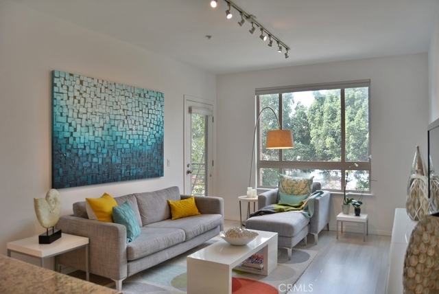 100 S Alameda - Photo 1