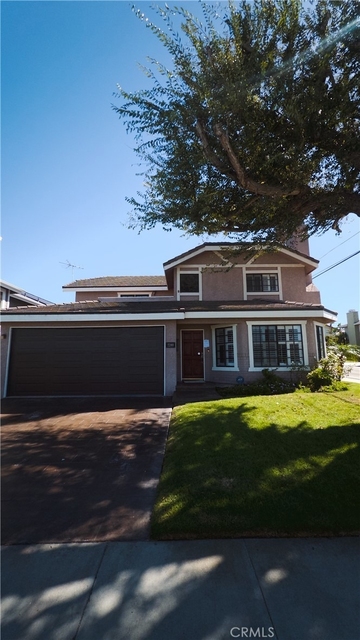2200 Graham - Photo 1