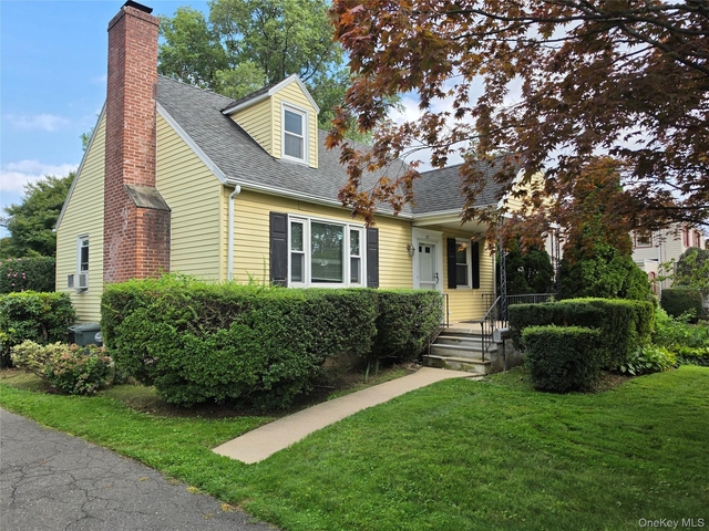 27 Haines Boulevard - Photo 1