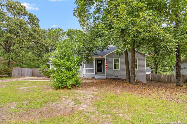 904 Dandridge Drive - Photo 1