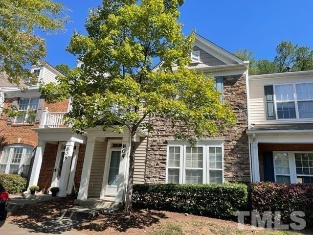 804 Walnut Woods Drive - Photo 1