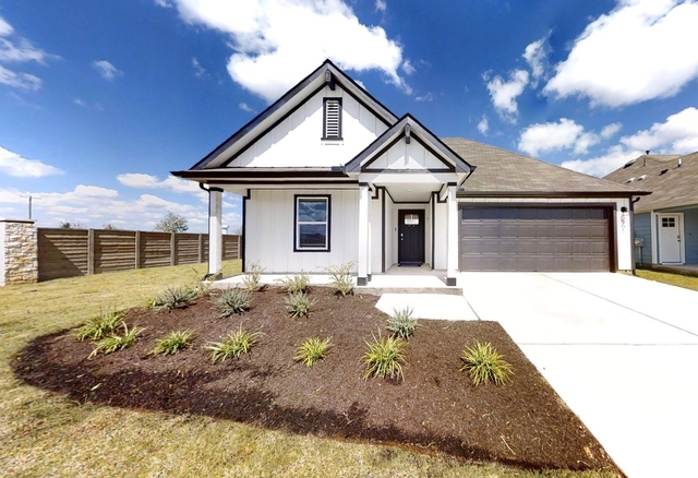 225 Fort Clark Springs Dr - Photo 1