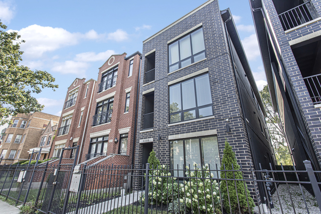 6500 S Ingleside Avenue - Photo 1
