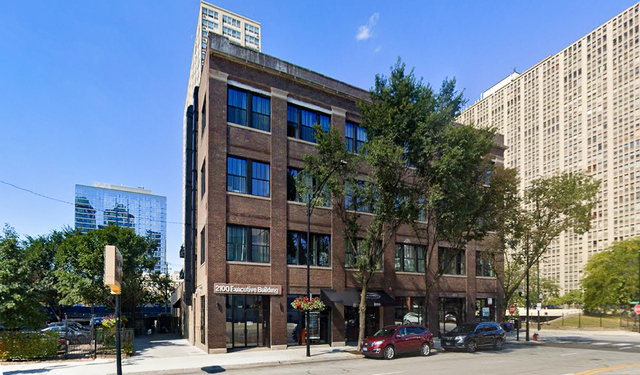 2100 S Indiana Avenue - Photo 1