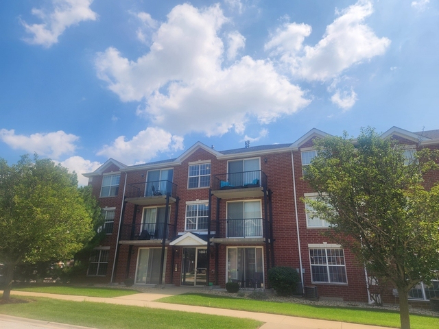 16661 Liberty Circle - Photo 1