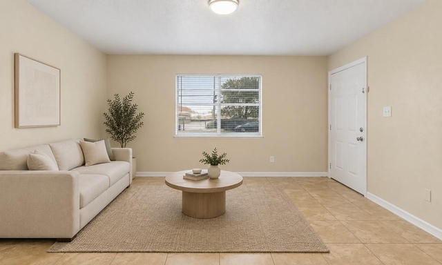 230 E Virginia Street - Photo 1