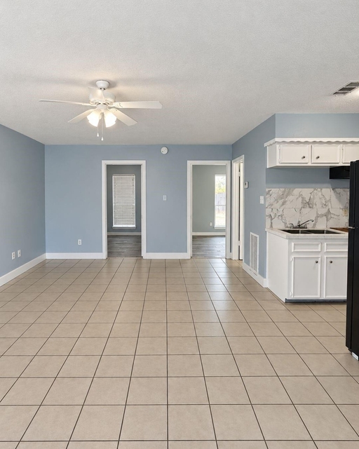 1203 N Pacific Street - Photo 1