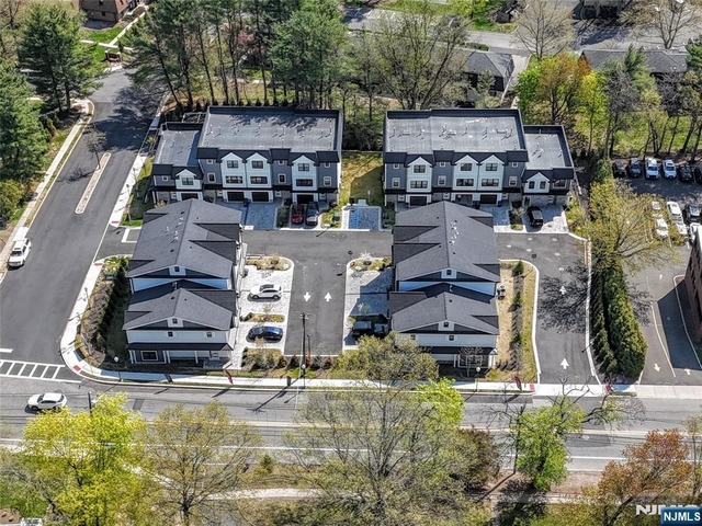 120 Collignon - Photo 1