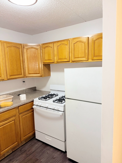 687 Bronx River Road - Photo 1