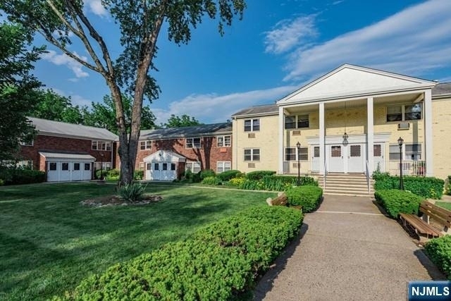 127 Regency - Photo 1