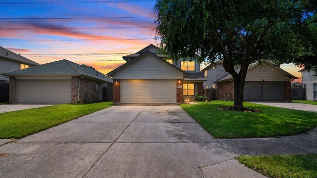 15027 Sunset Creek Drive - Photo 1