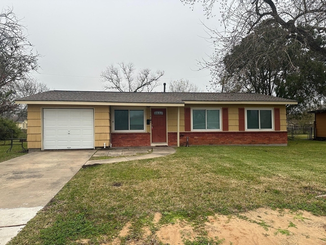 116 Forest Oaks Lane - Photo 1