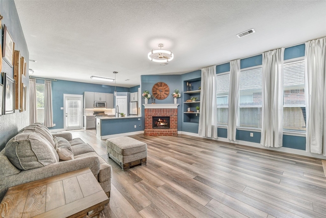 994 Jefferson Street - Photo 1
