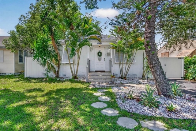2710 16th Avenue N - Photo 1