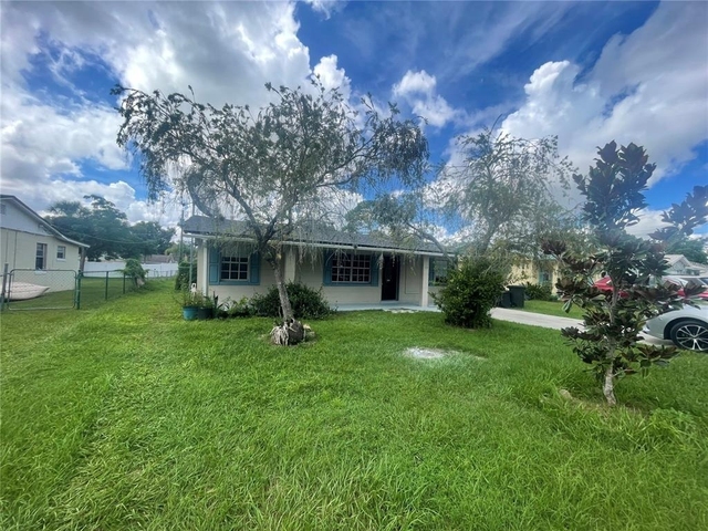 180 Pine Tree Drive - Photo 1