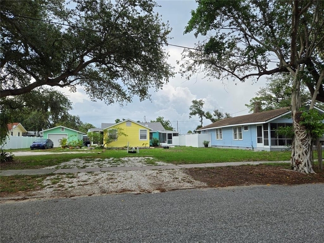 1843 Kenilworth Street - Photo 1