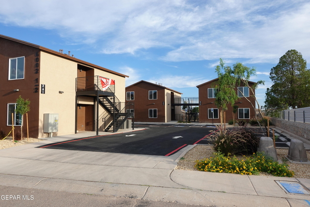6002 1/2 Pam Mccall Drive - Photo 1