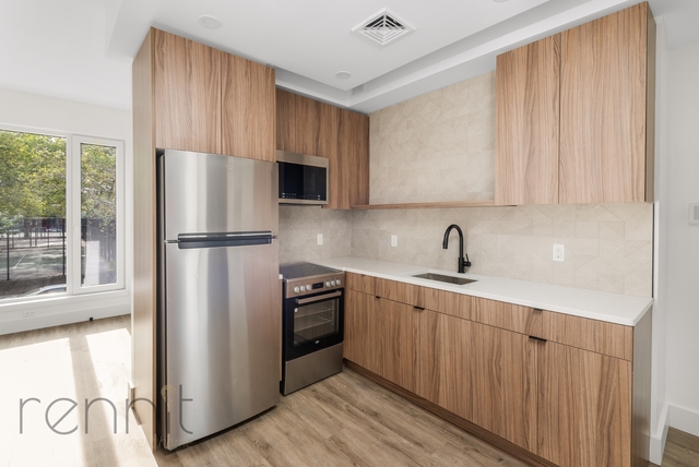35 Kingston Avenue, Brooklyn,  - Photo 1