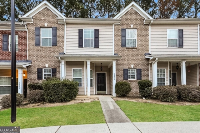 2555 Flat Shoals Road - Photo 1