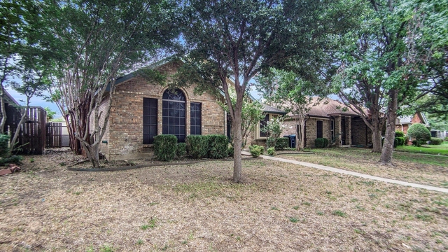 6908 Bentley Avenue - Photo 1