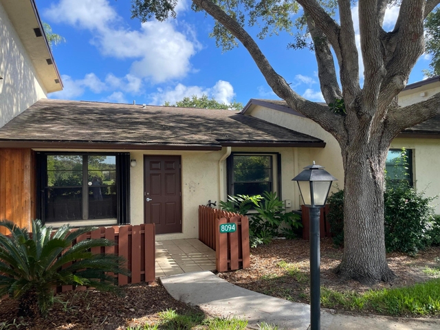 8094 Se Villa Circle - Photo 1