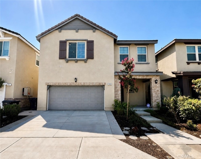 920 Spadra Avenue - Photo 1