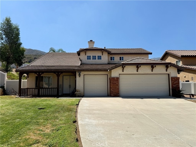 27577 Echo Canyon Court - Photo 1