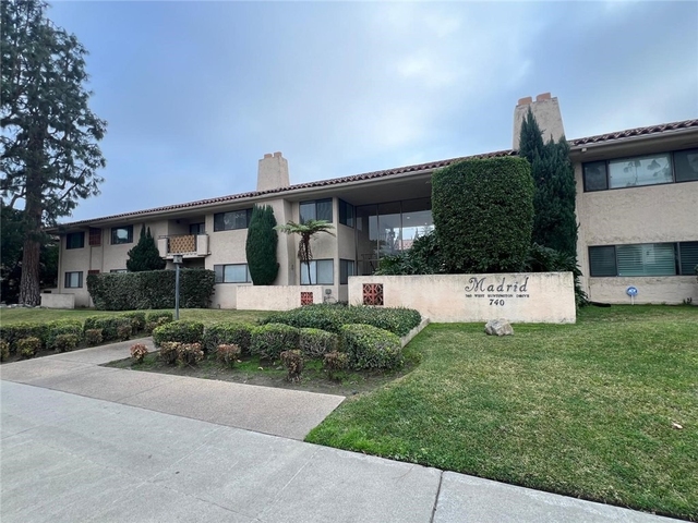 740 W Huntington Drive - Photo 1